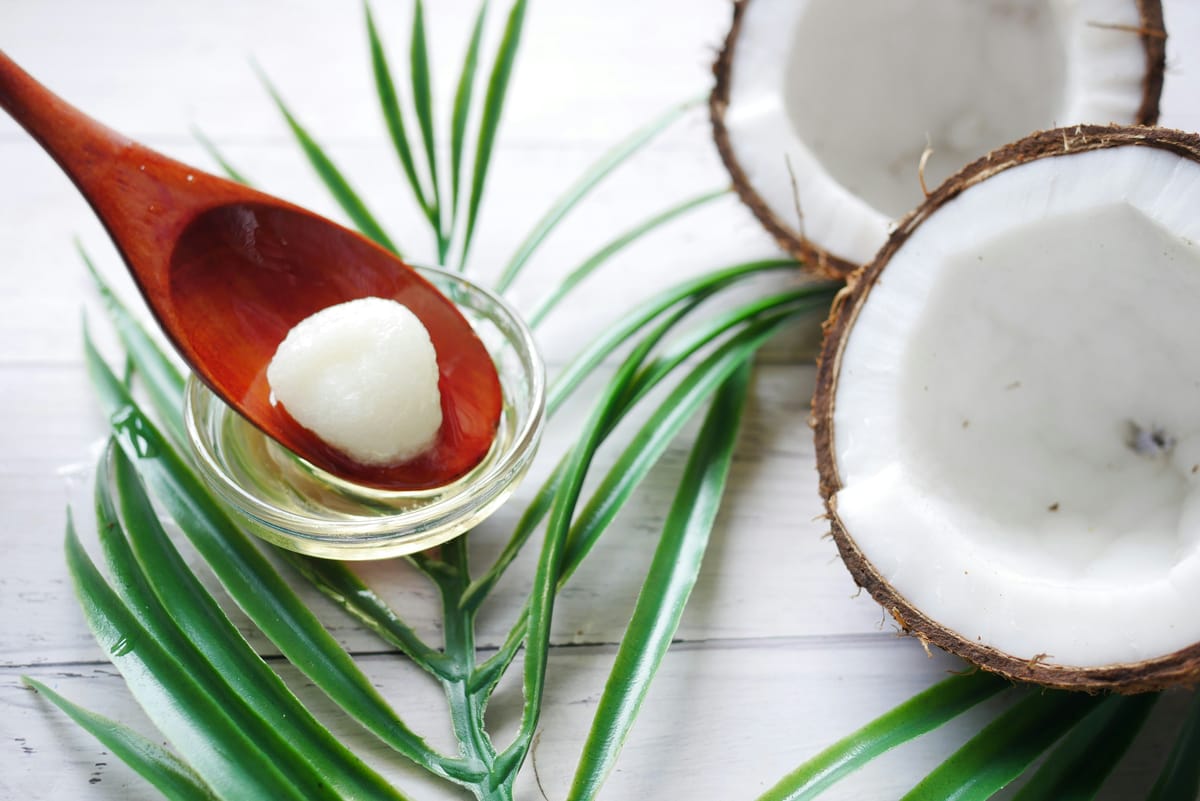 The Ultimate Guide To Coconut Oil For Hair: A Deep-Dive Product Review